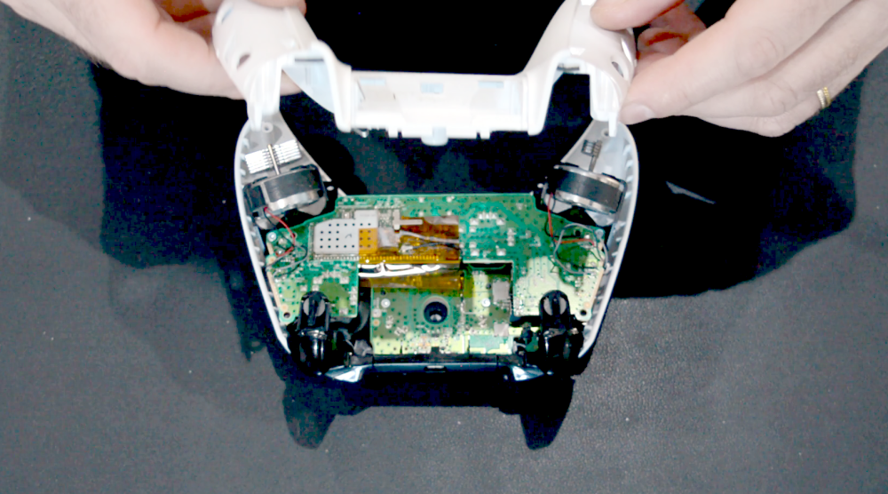 Open your Xbox One controller