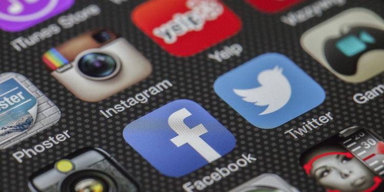 What Is A Dm What Dm Means On Social Media