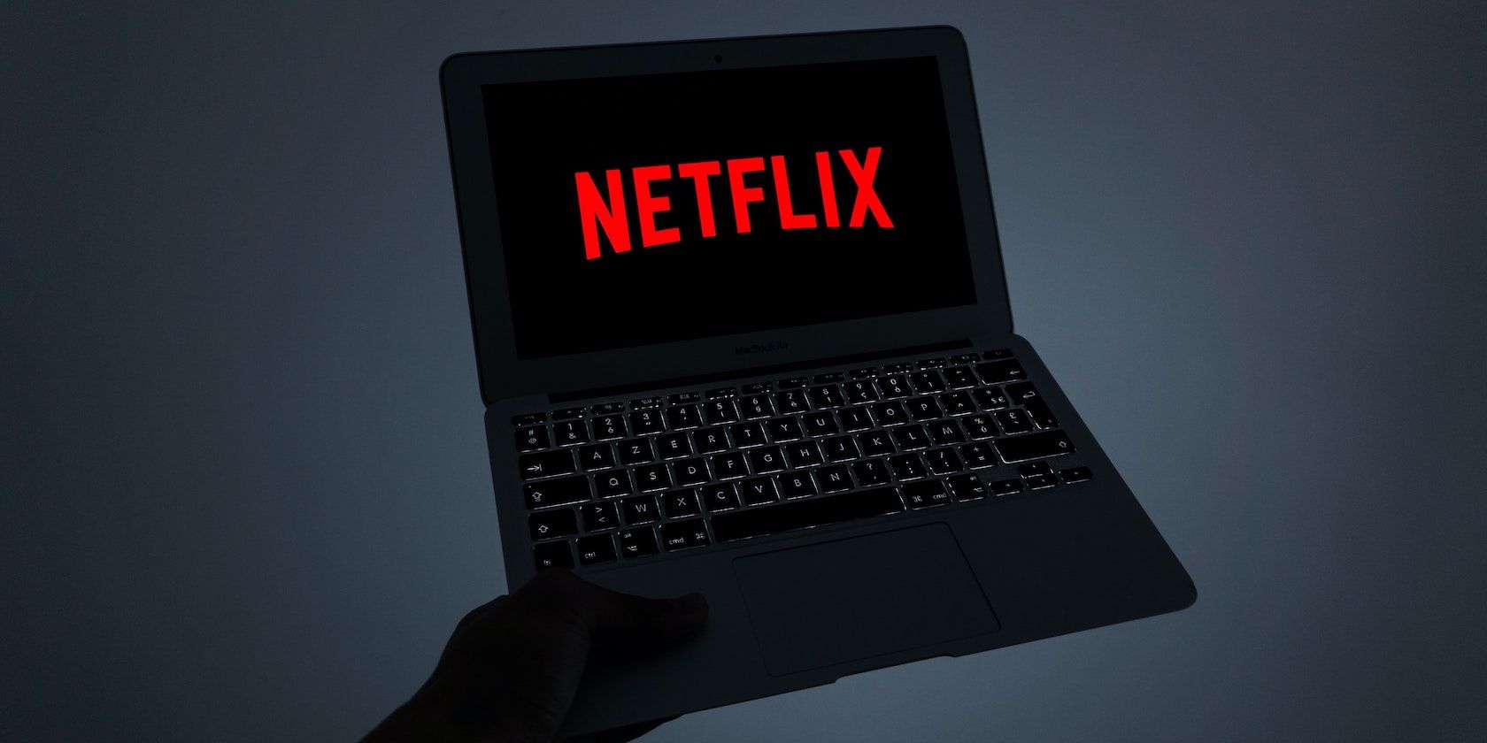 can you download netflix for offline on a mac