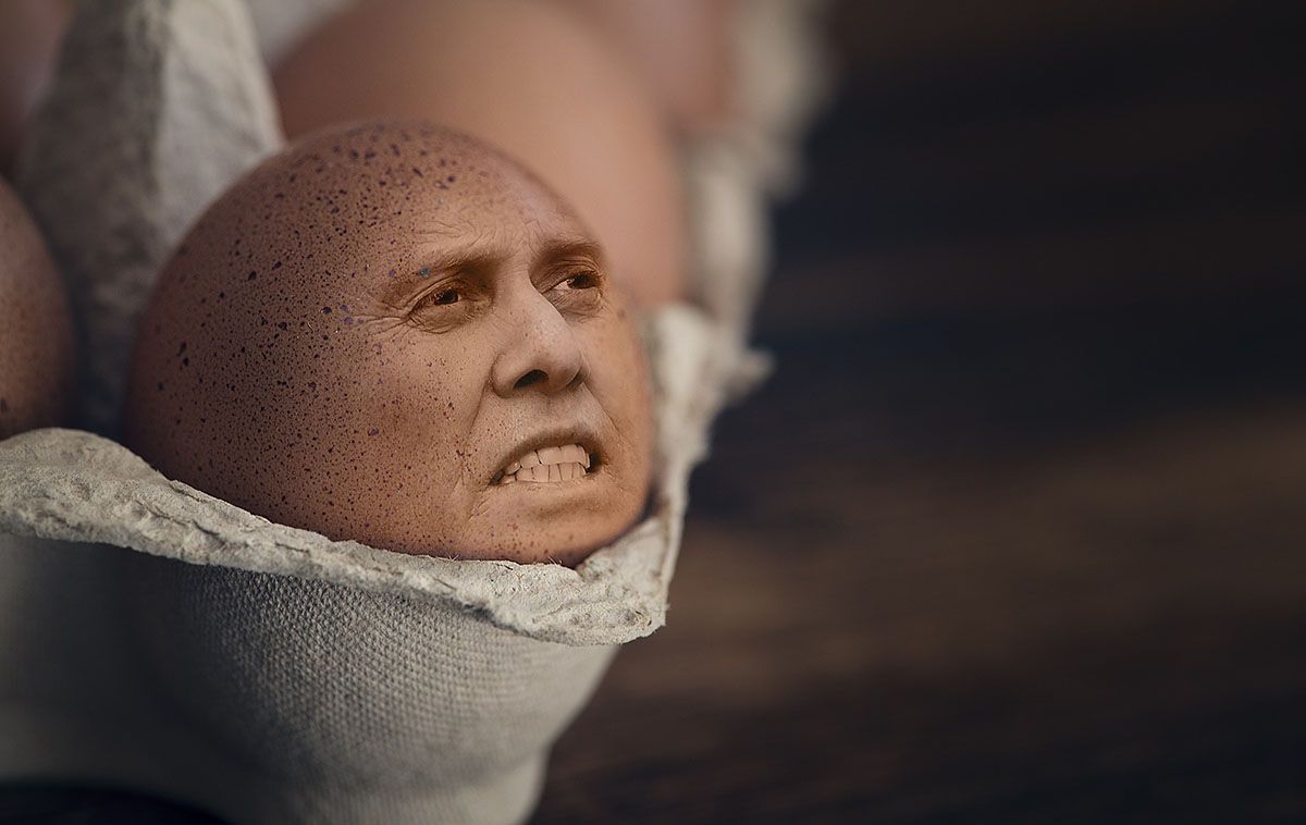 Egg with face photoshopped on it