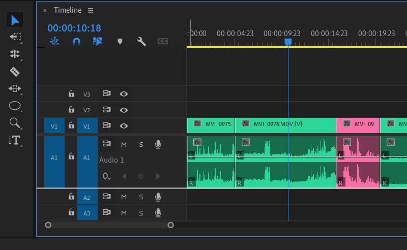 So schneiden Sie Ihre erste Baugruppe in Adobe Premiere Pro - expand audio waveform