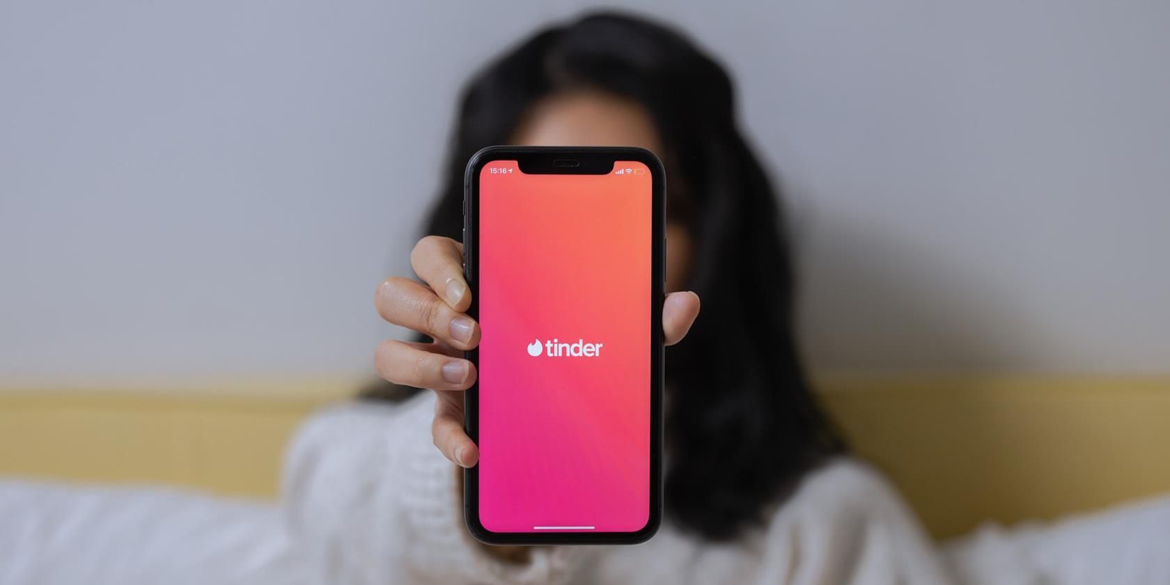 Download Tinder S Passport Feature Is Free For The Whole Of April