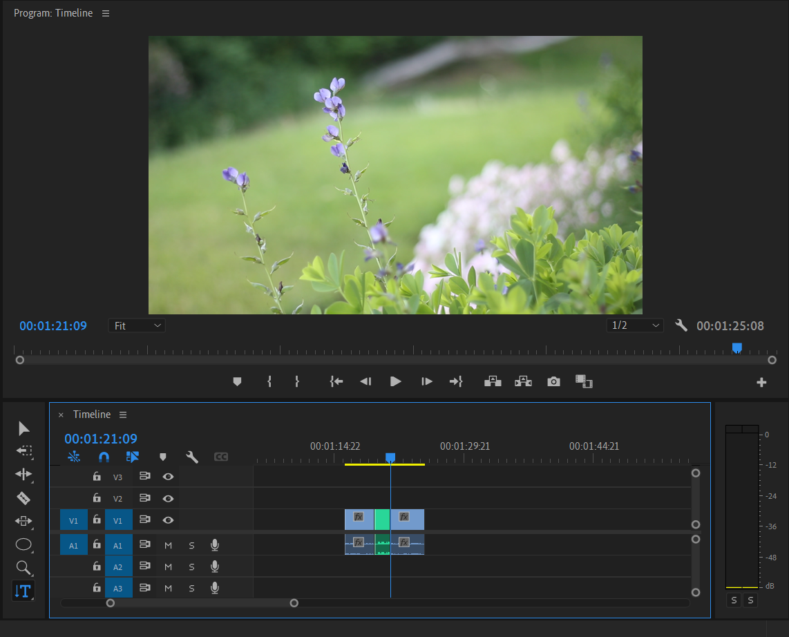 So führen Sie eine Dreipunktbearbeitung in Premiere Pro durch - overwrite to timeline