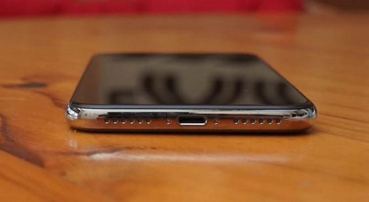 apple iphone x port - Cosa sappiamo dell’iPhone 13 finora?