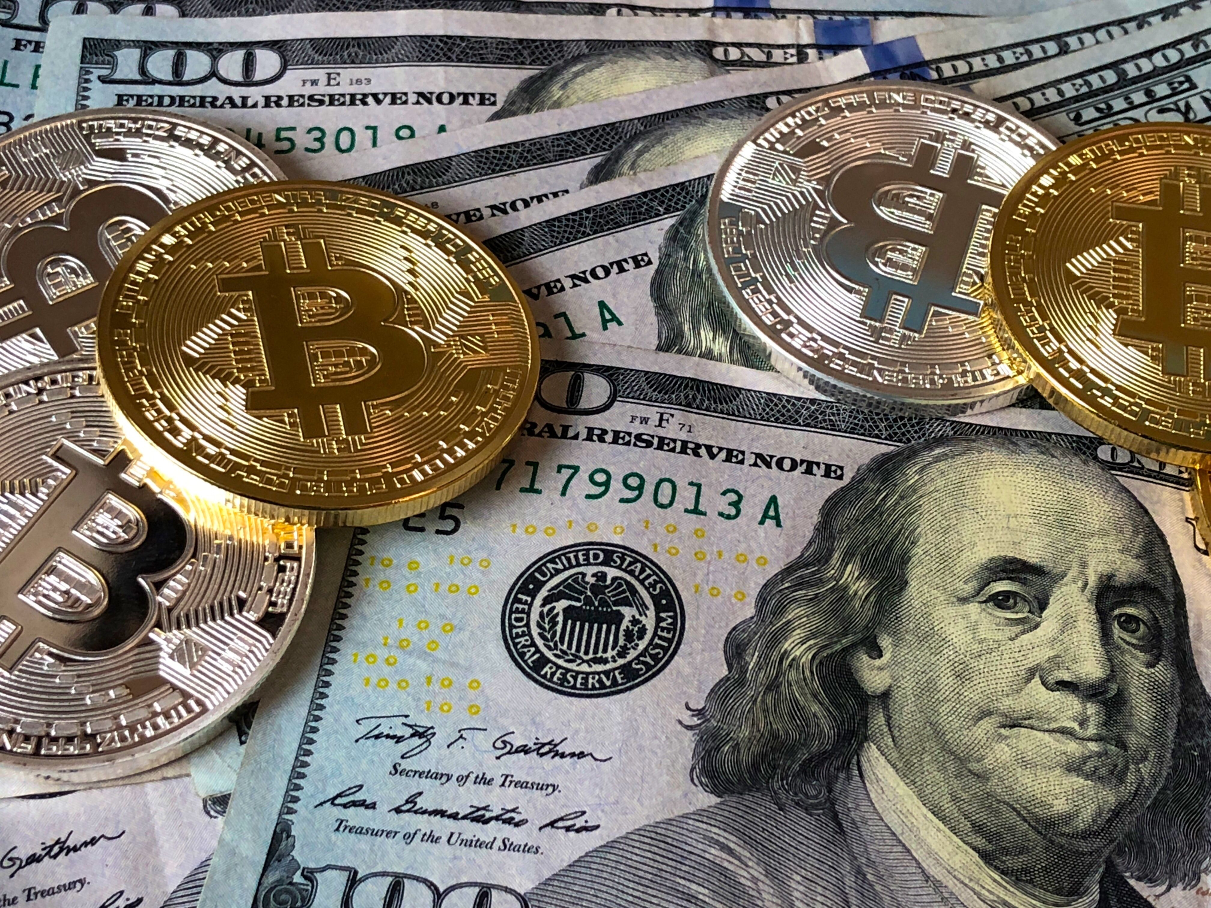 bitcoin on US cash