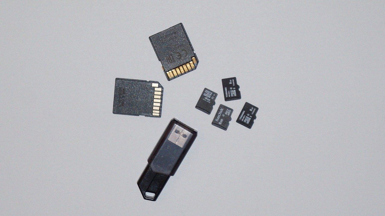 sd card image - Che cos’è una scheda TF e in che modo differisce da una scheda microSD?