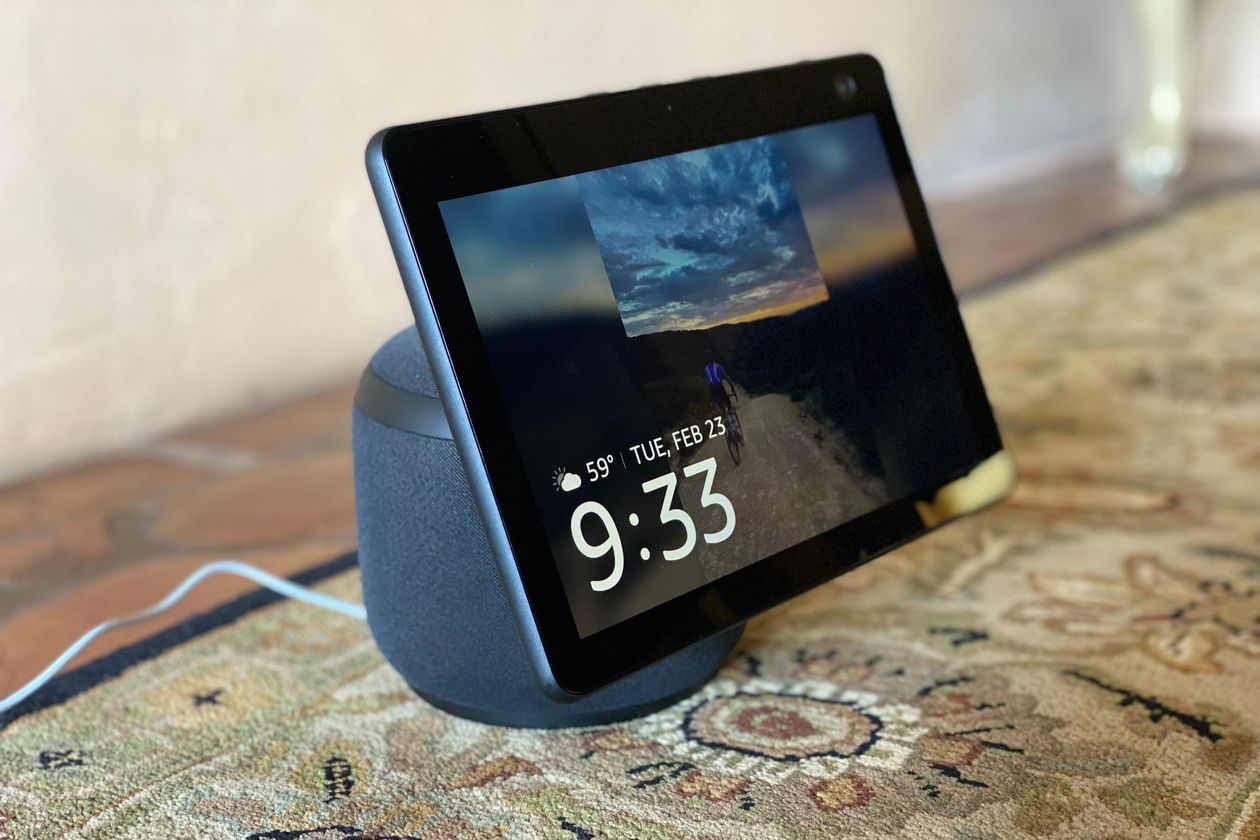 Amazon Echo Show 10 Smart Display