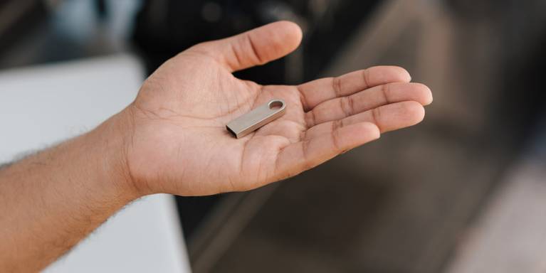 How To Create A Recovery Drive And System Repair Disc In Windows 10 How To Create A Recovery Drive And System Repair Disc In Windows 10