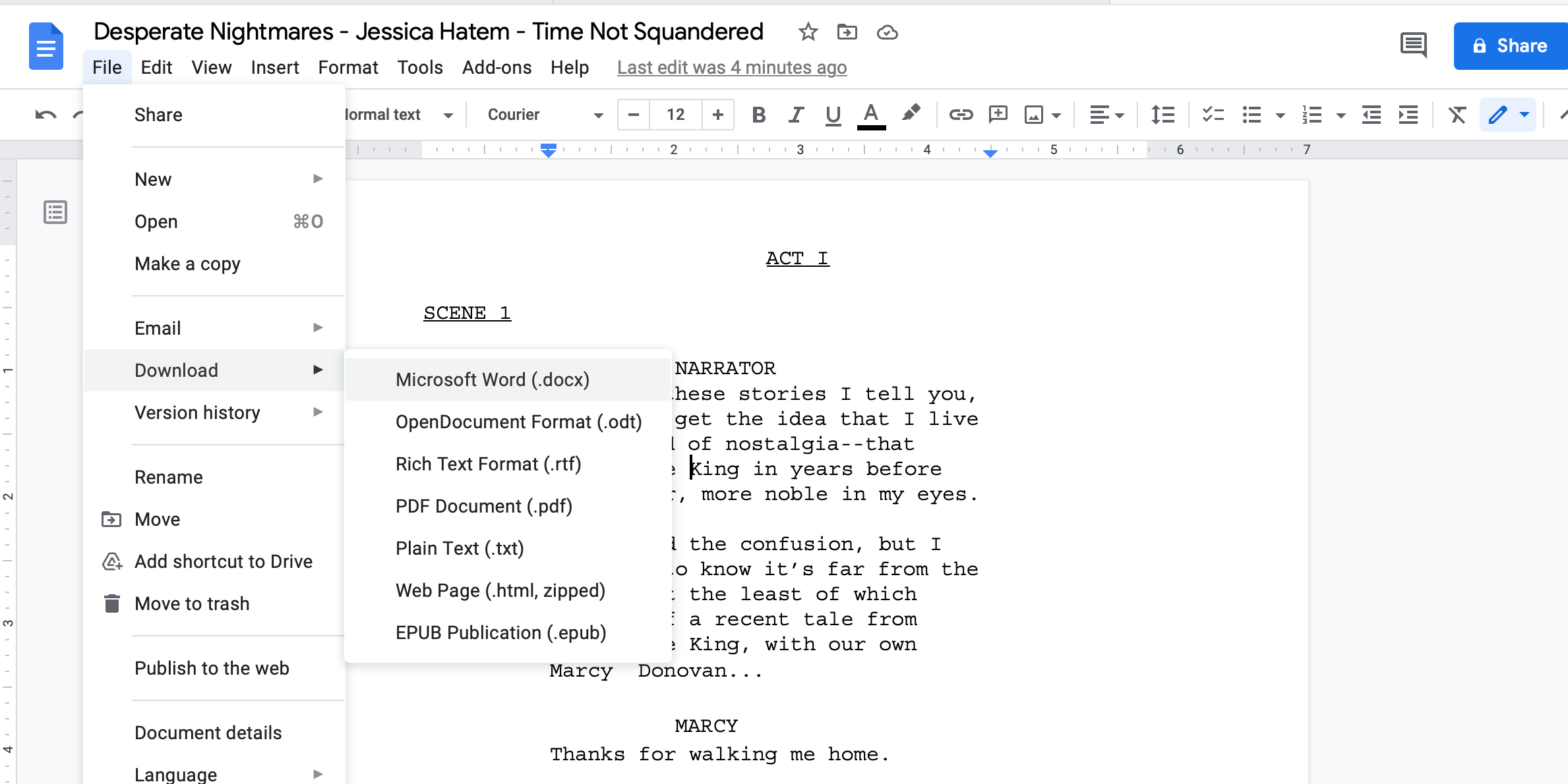 Menu Unduh terbuka di Google Documents di MacBook Pro