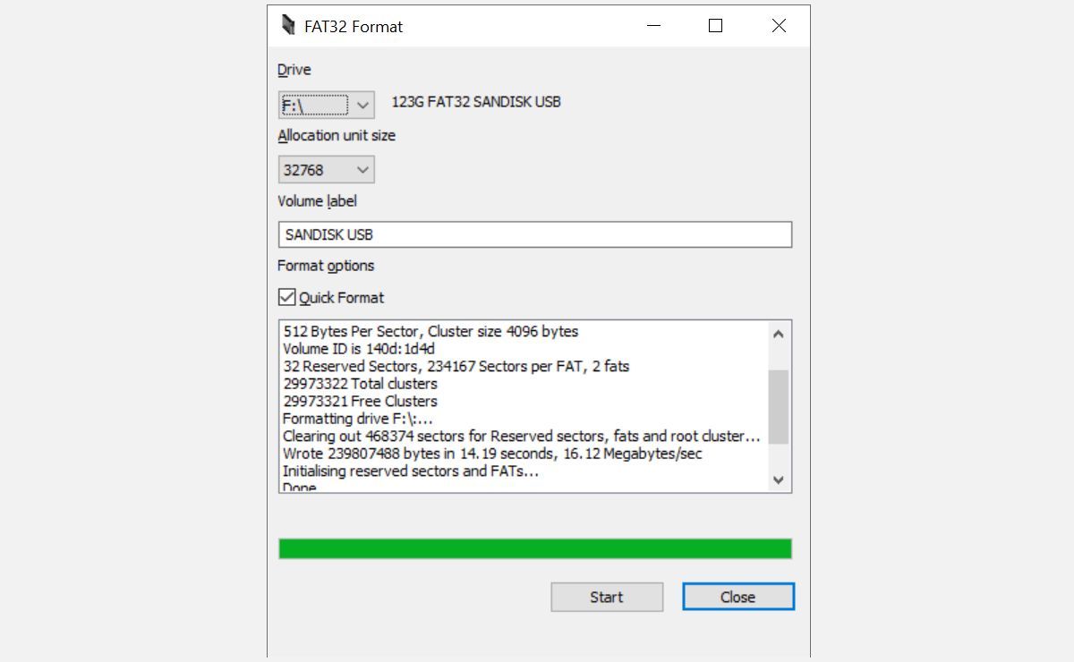 FAT32 Format dialog window after formatting a 123 GB USB drive with FAT32.