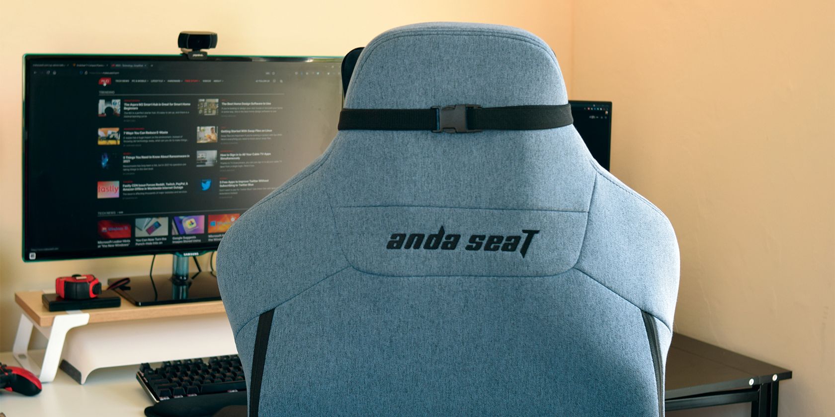 andaseat t-pro 2 gaming chair rear headrest