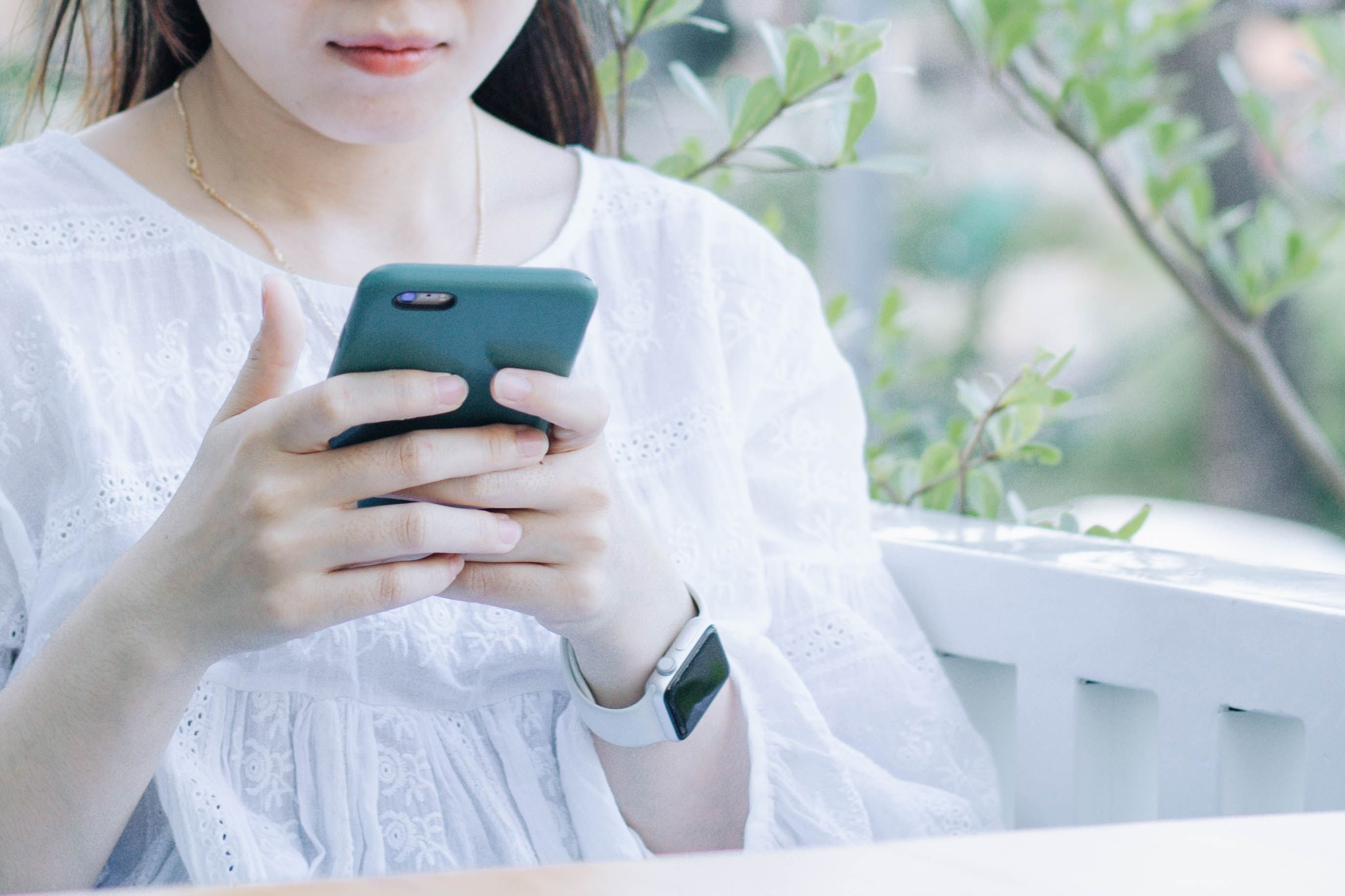 texting iphone - Come diventare famosi su TikTok: 8 consigli garantiti per aiutare