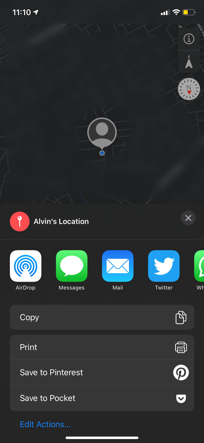 Location sharing menu in Apple Maps