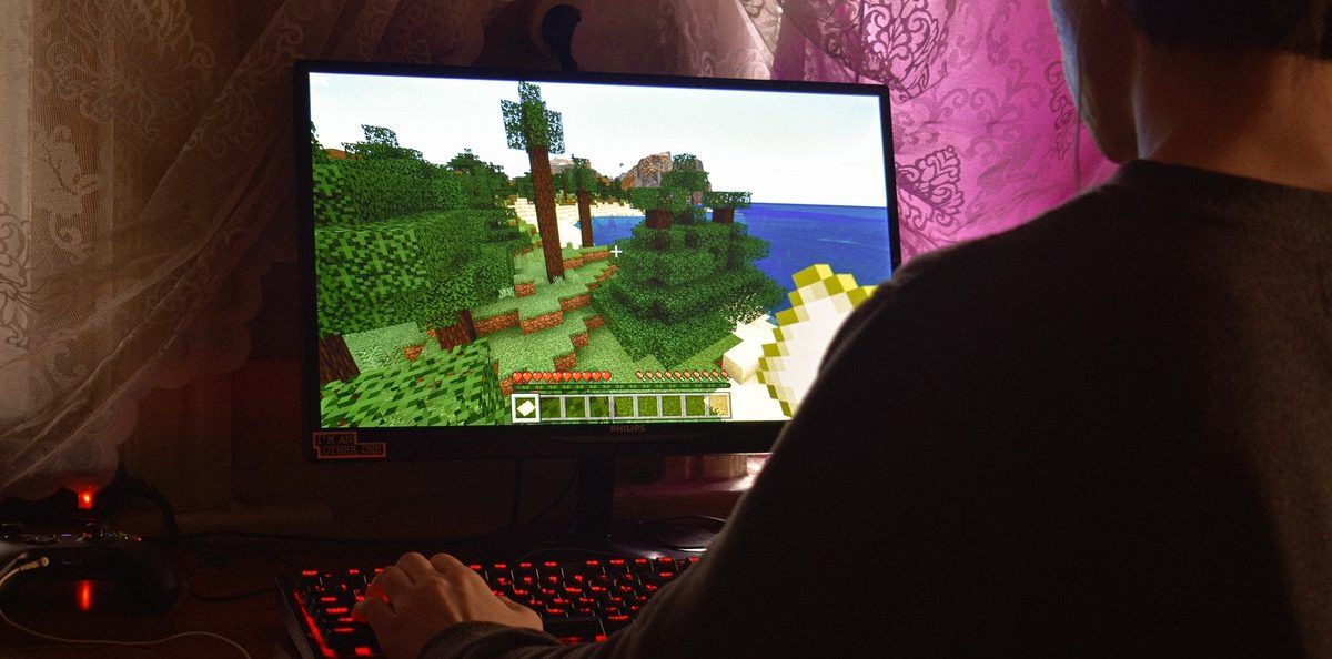 Gaming Minecraft e1627300983861 - Le 12 migliori cose da fare quando sei annoiato online