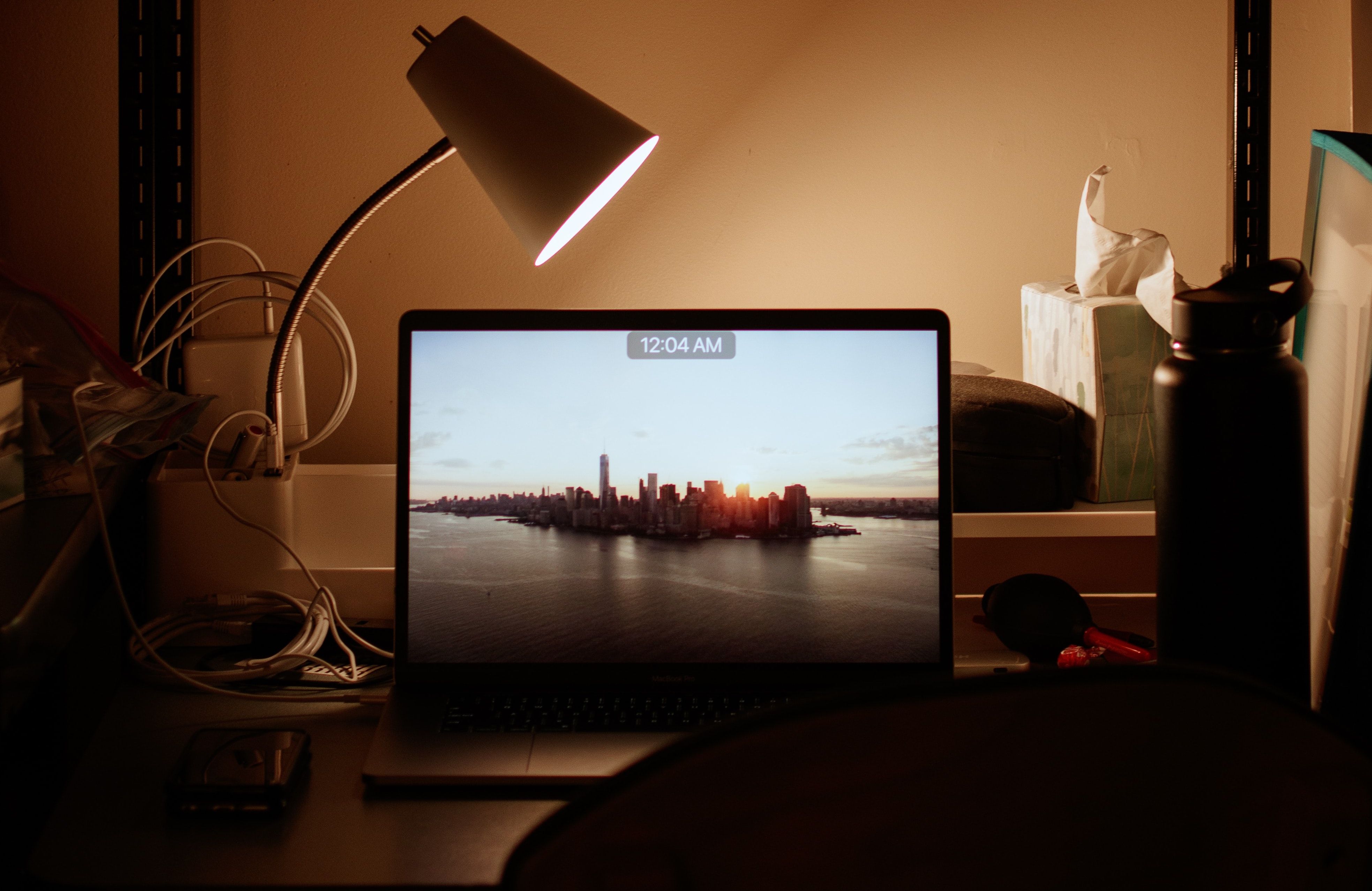 Are Desk Lamps Good or Bad for your Eyes?