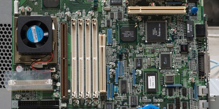 5 Common Mistakes That Will RUIN Your Motherboard