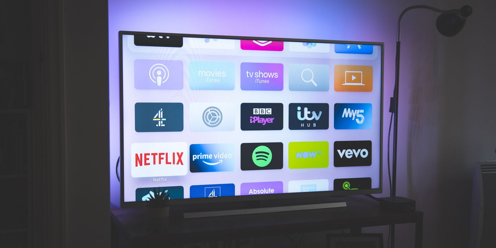 features to consider when buying oled tv 3 - 7 caratteristiche da considerare prima di acquistare una TV OLED