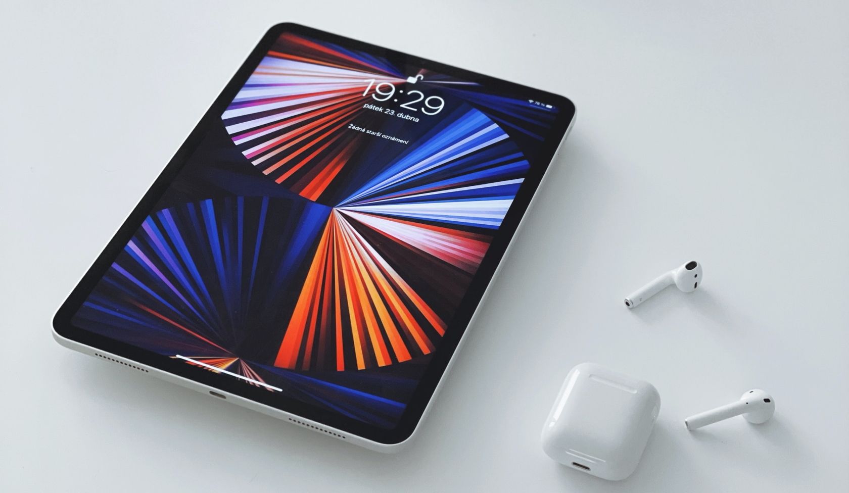 M1 iPad Pro with AirPods