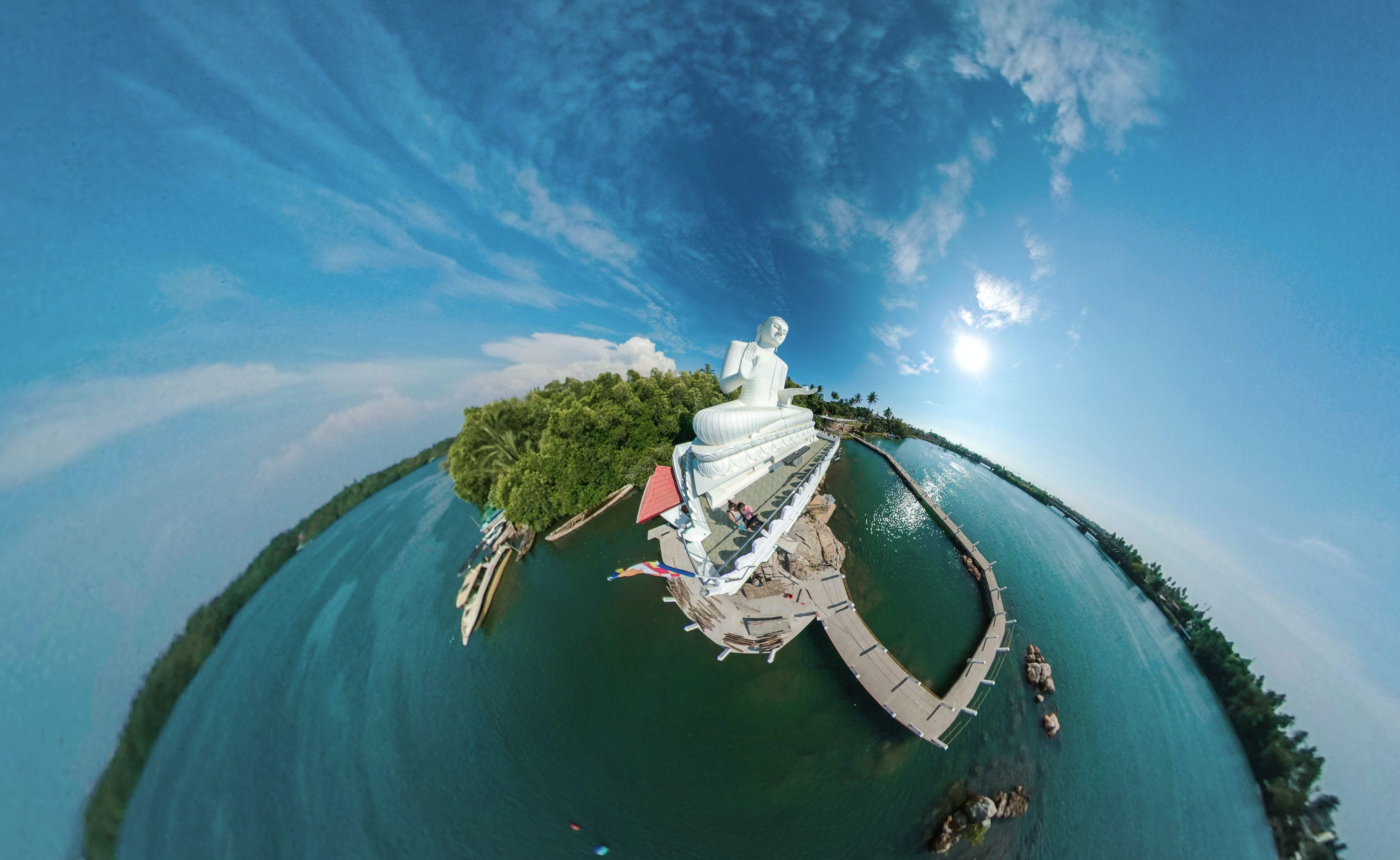 360 pictures of statue and water
