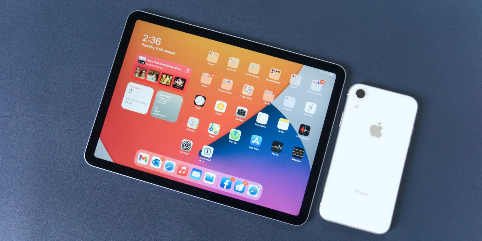 iPad Air 2020 next to iPhone