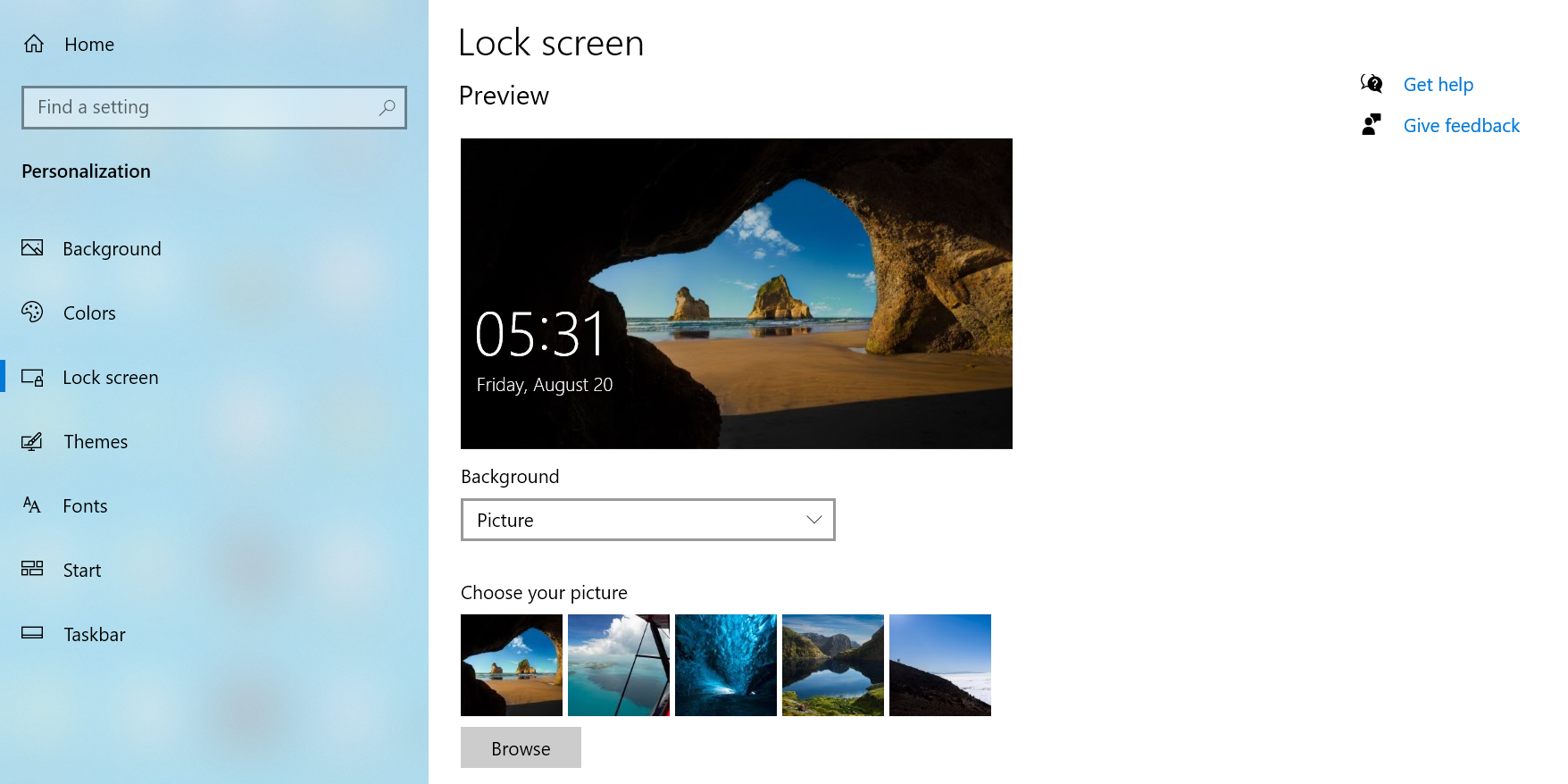 Set a lock screen background on Windows 10