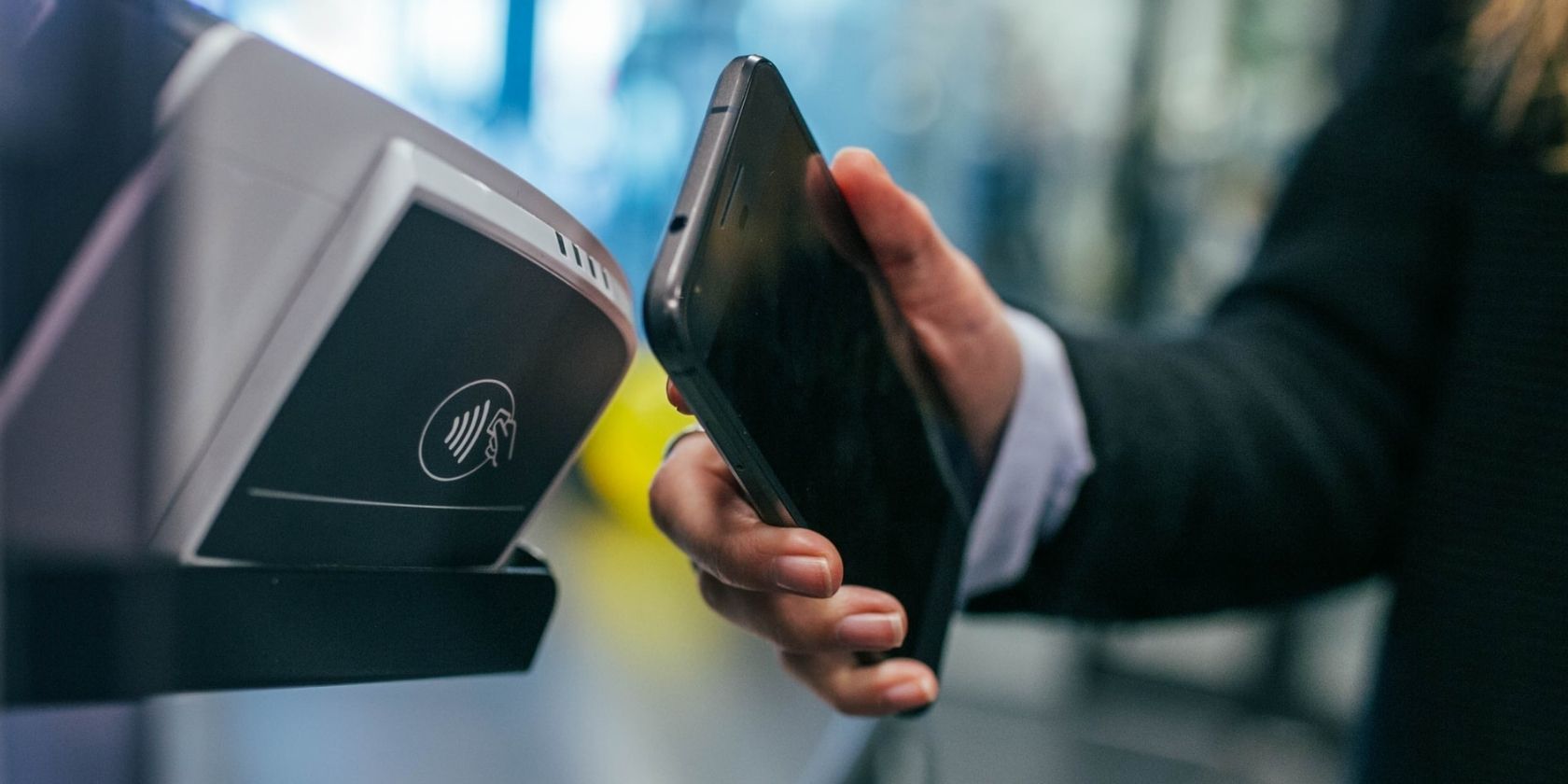 Contactless payment system with phone and payment machine touching