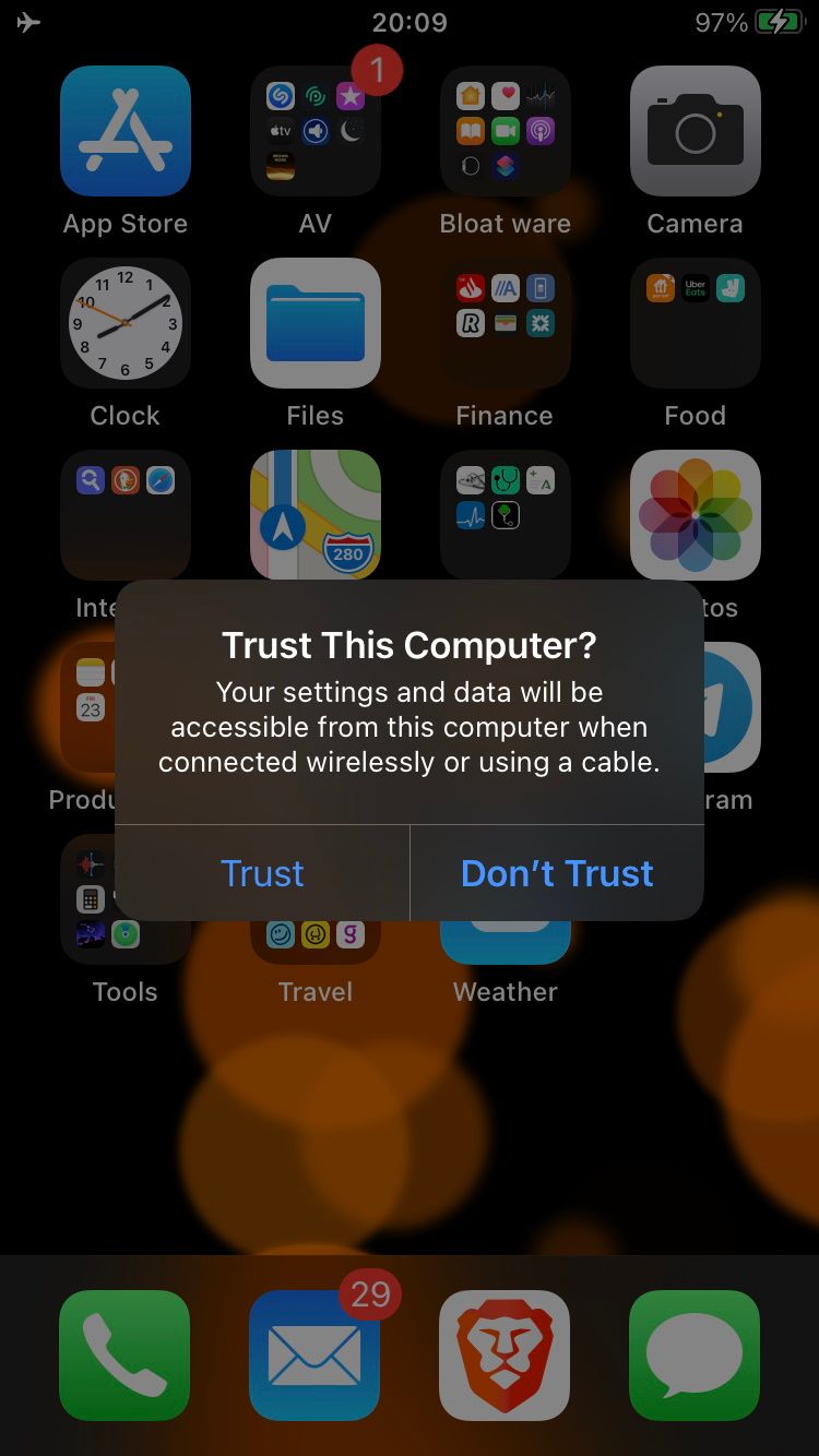 iPhone screenshot trust prompt