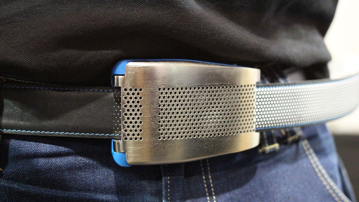 picture of smart belt on man