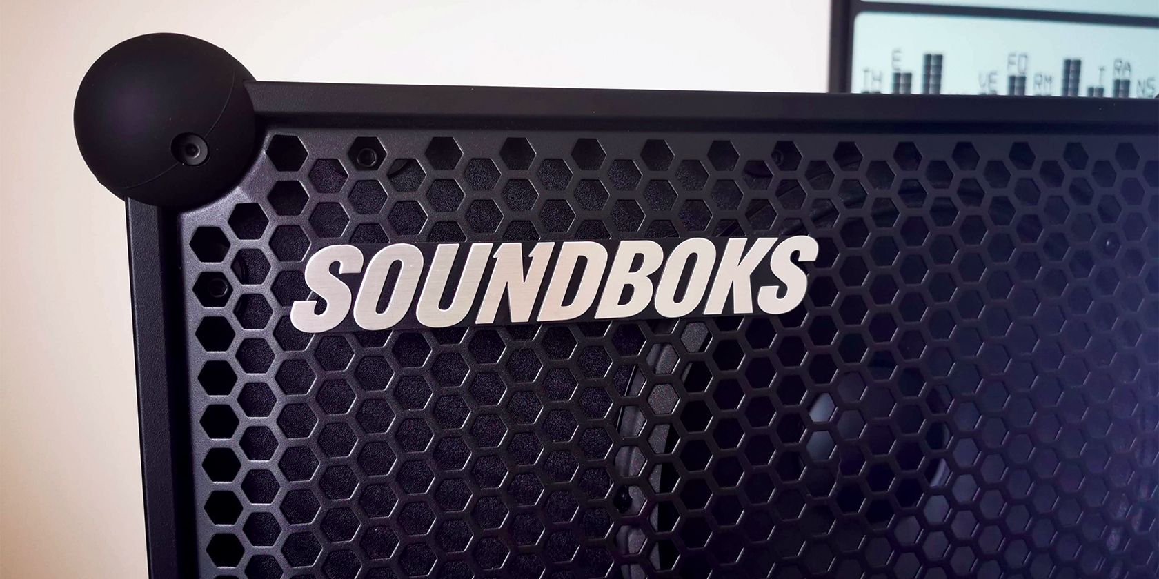 soundboks 3 logo on grill