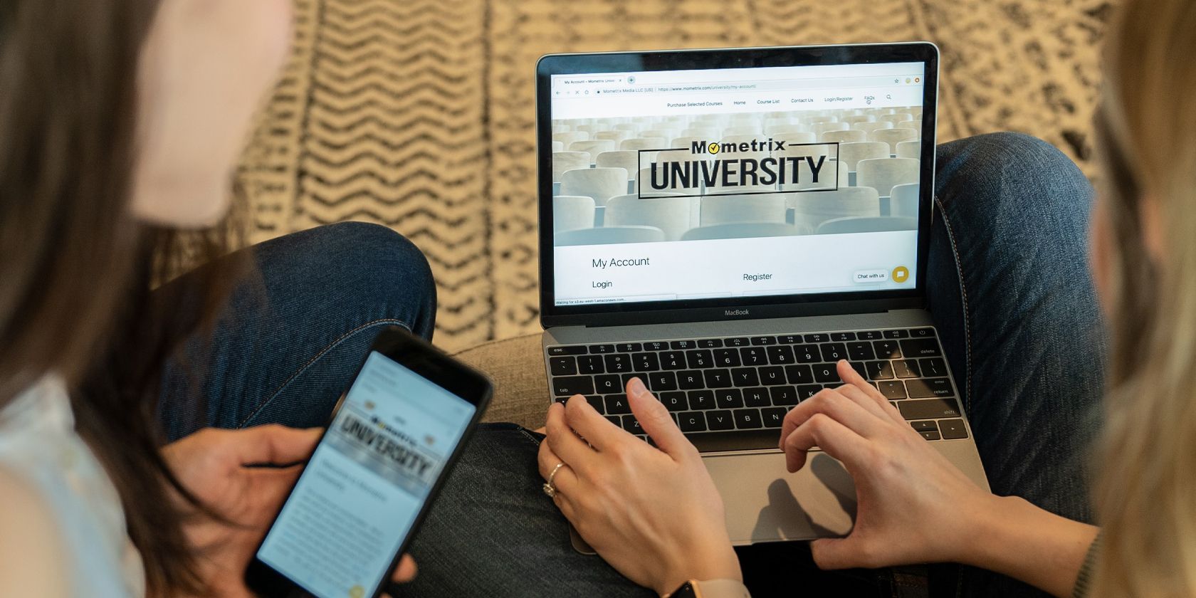 universtiy students using a laptop
