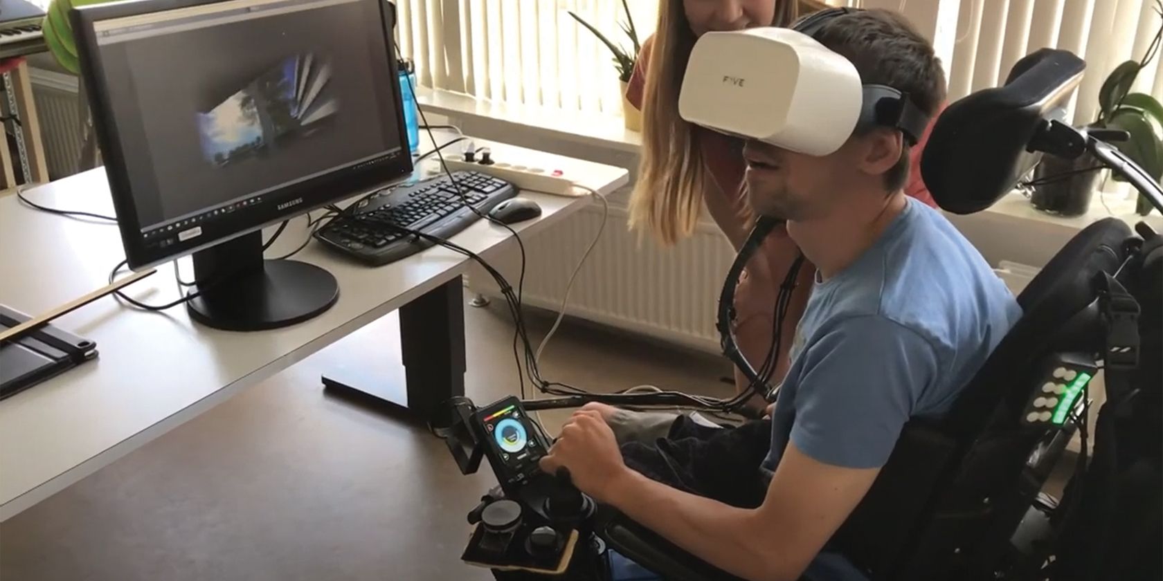 wheelchair user with HTC vive