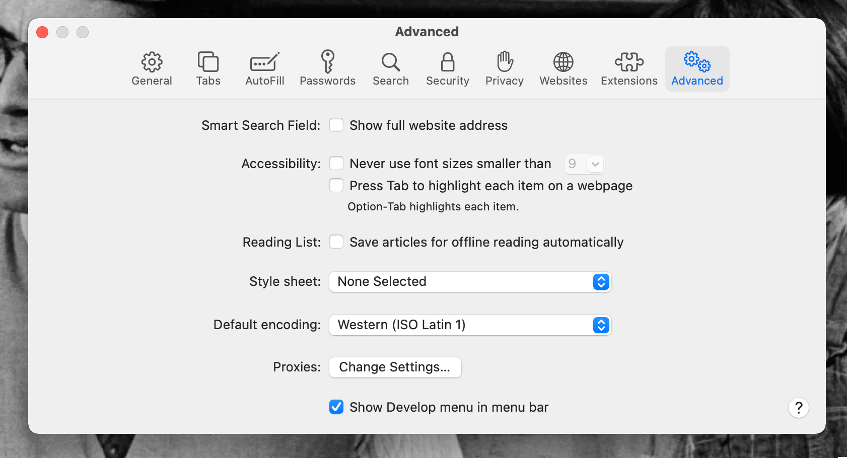 Safari Preferences Advanced tab - Come cancellare cache e cookie sul tuo Mac