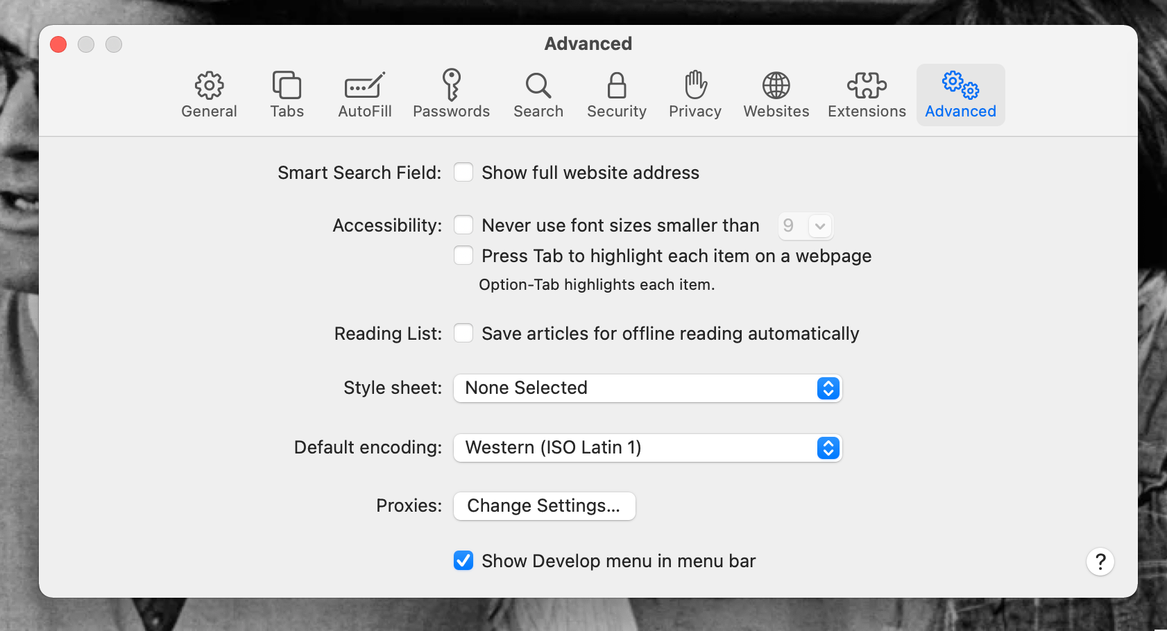 Safari Preferences open to the Advanced tab. Show Develop menu box is checked