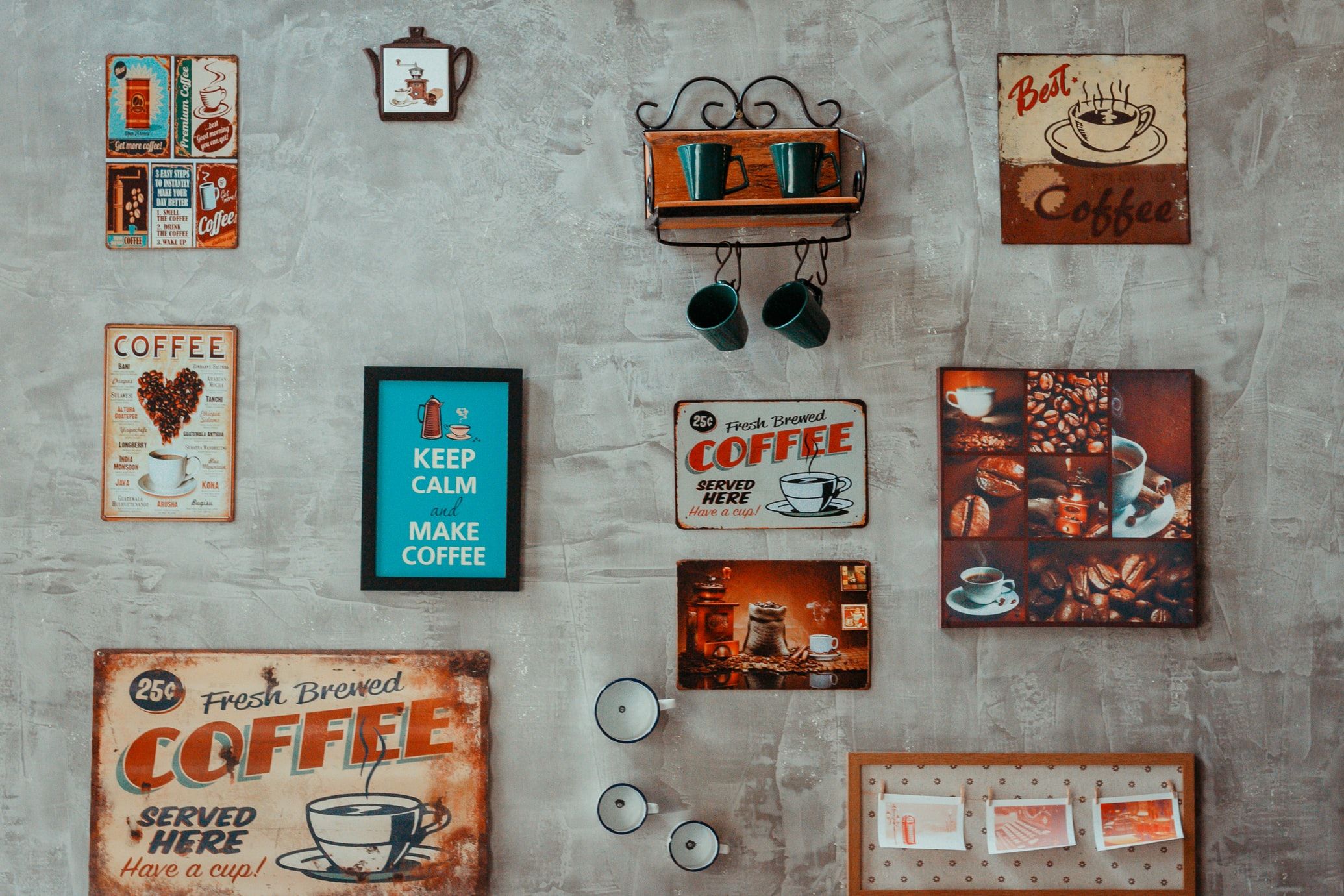 Coffee-Themed Wall Deco
