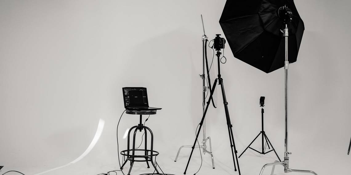 Creating Engaging Videography Backgrounds for YouTube Videos - 1