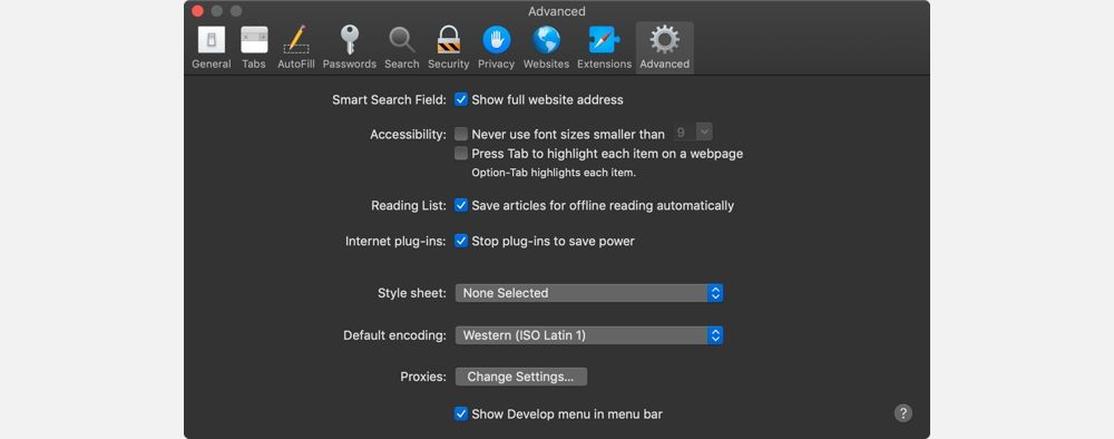 You can optimize your Safari settings to download a webpage for offline reading.
