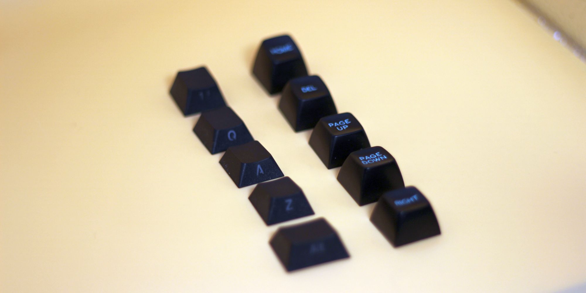 melgeek-mojo68-wireless-bluetooth-mechcanical-keyboard-review-keycaps-compared