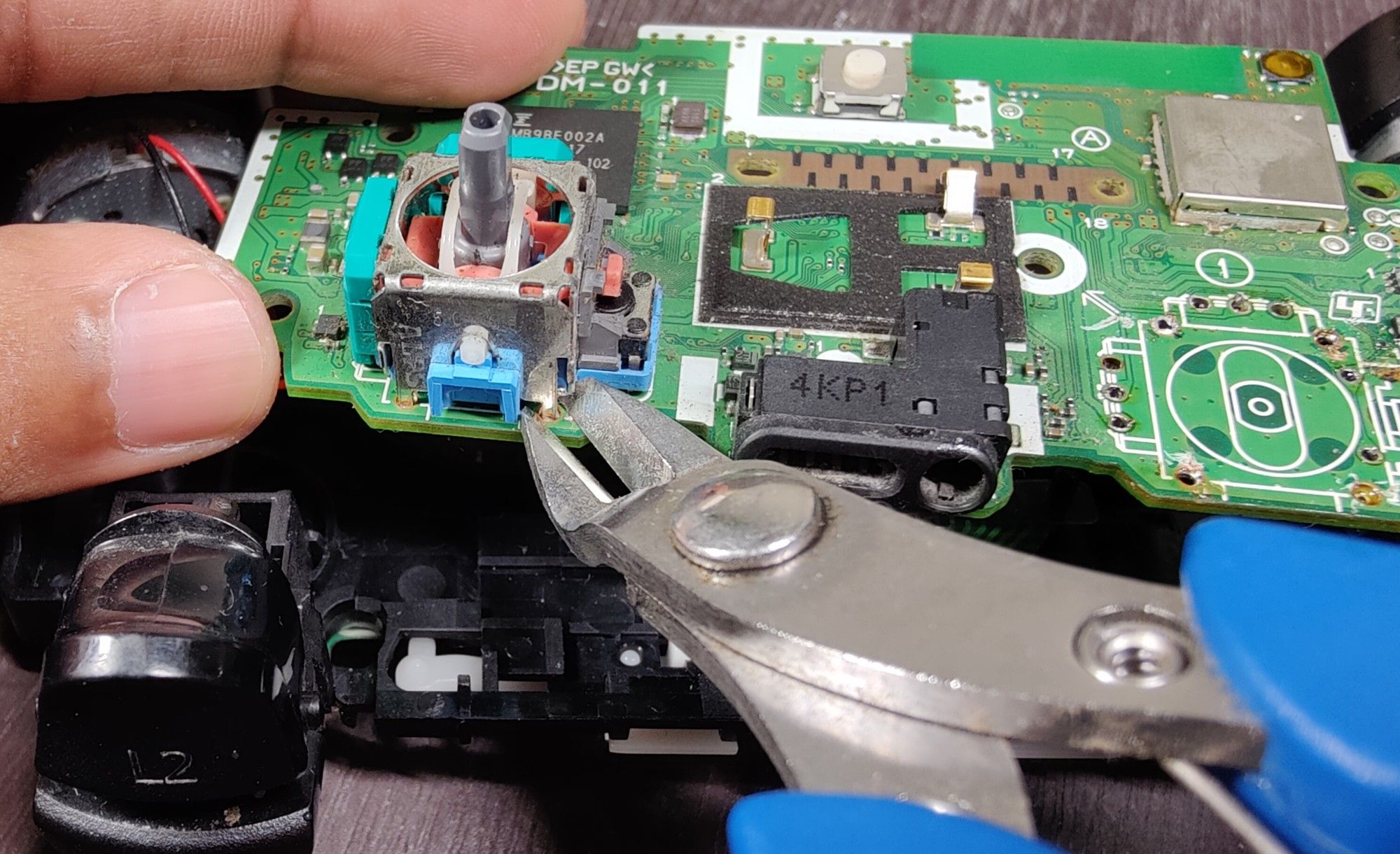 PS4 controller drift repair flush cutters,