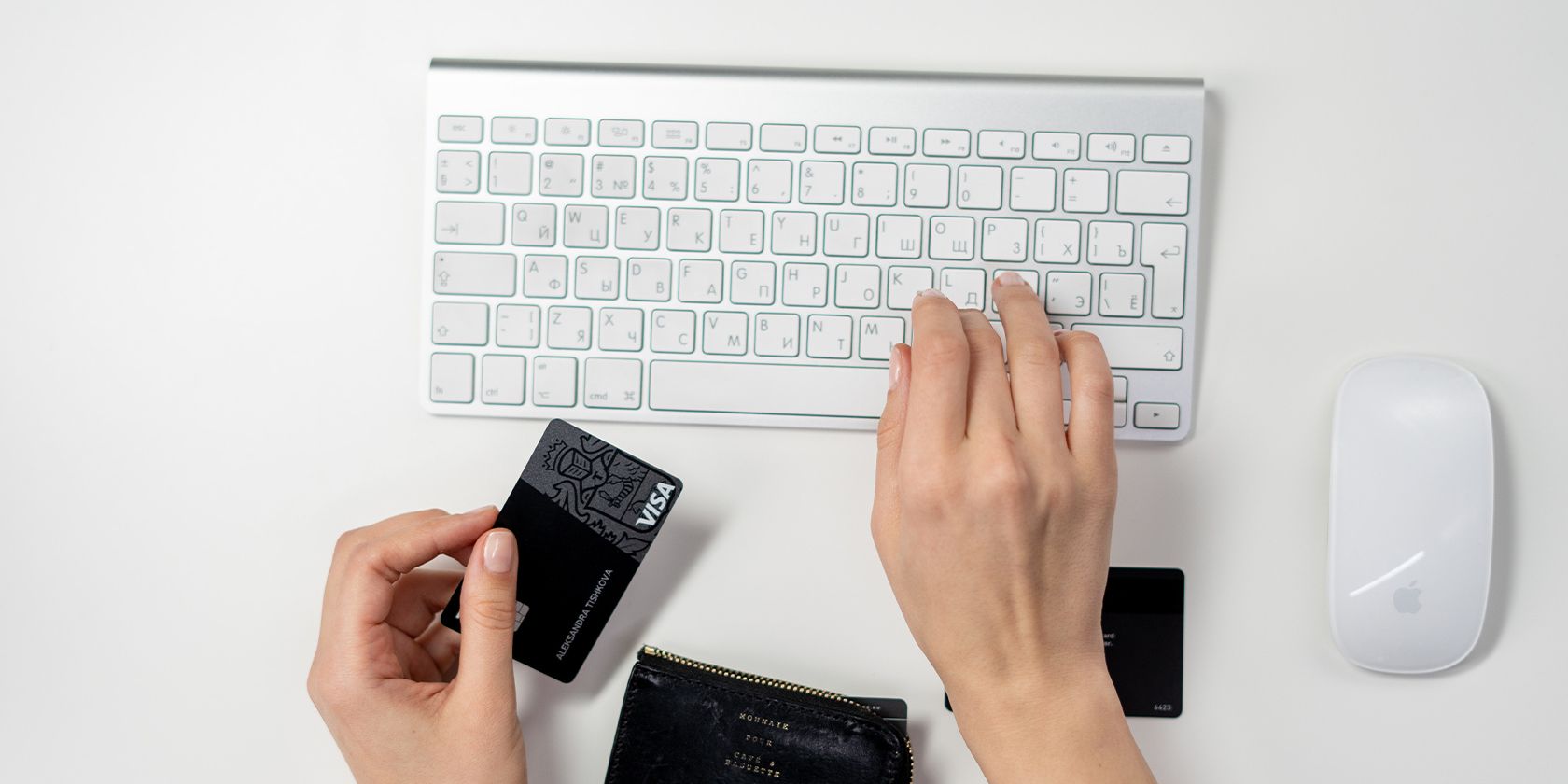 shopping online with a credit card