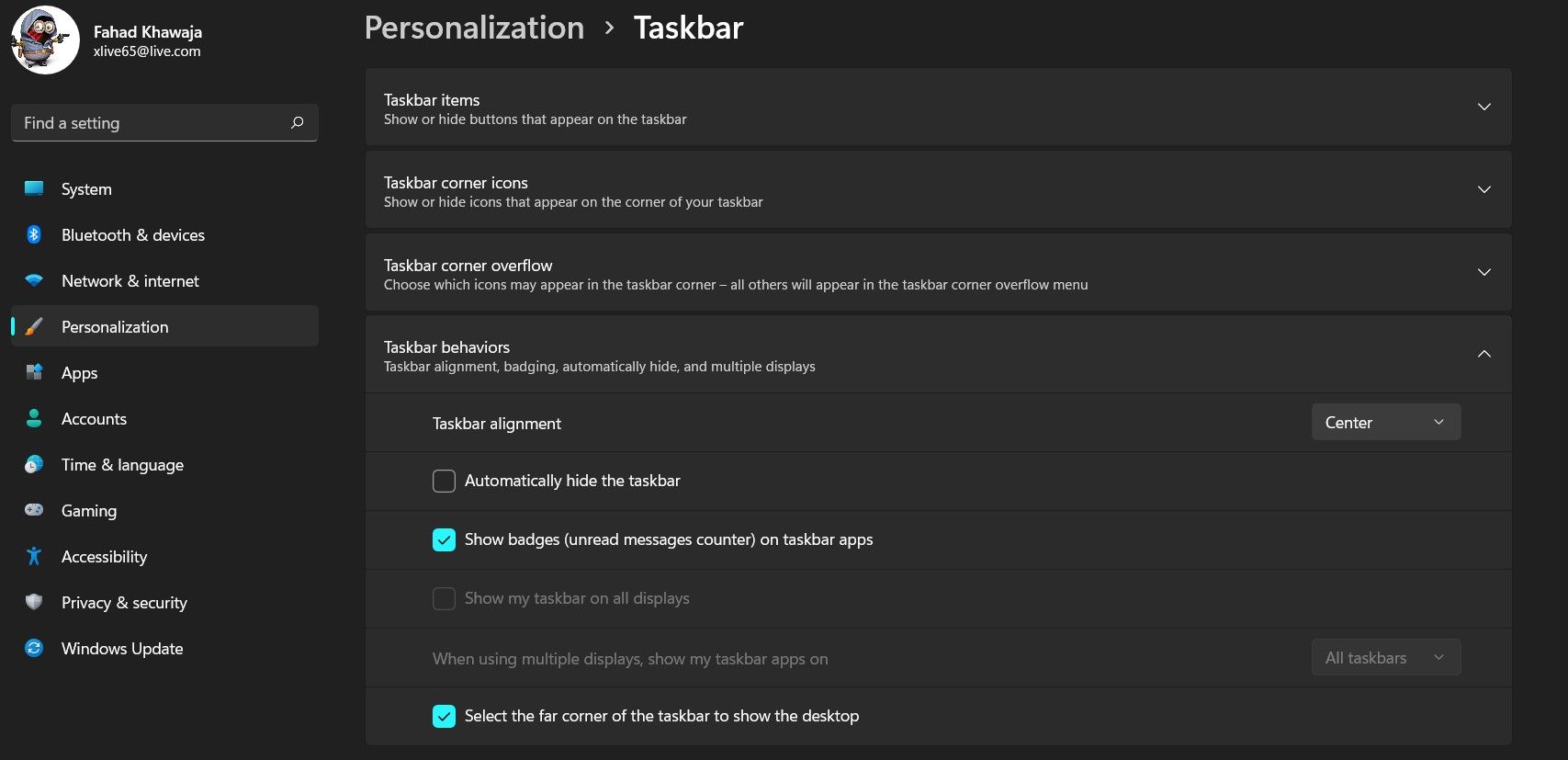taskbar behavior Windows 11