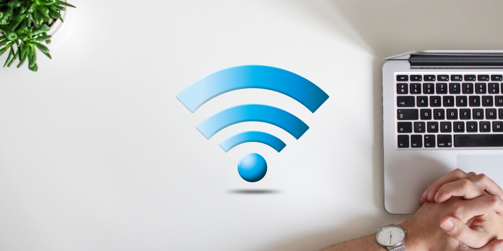 Wi-Fi-стол-macbook.jpg