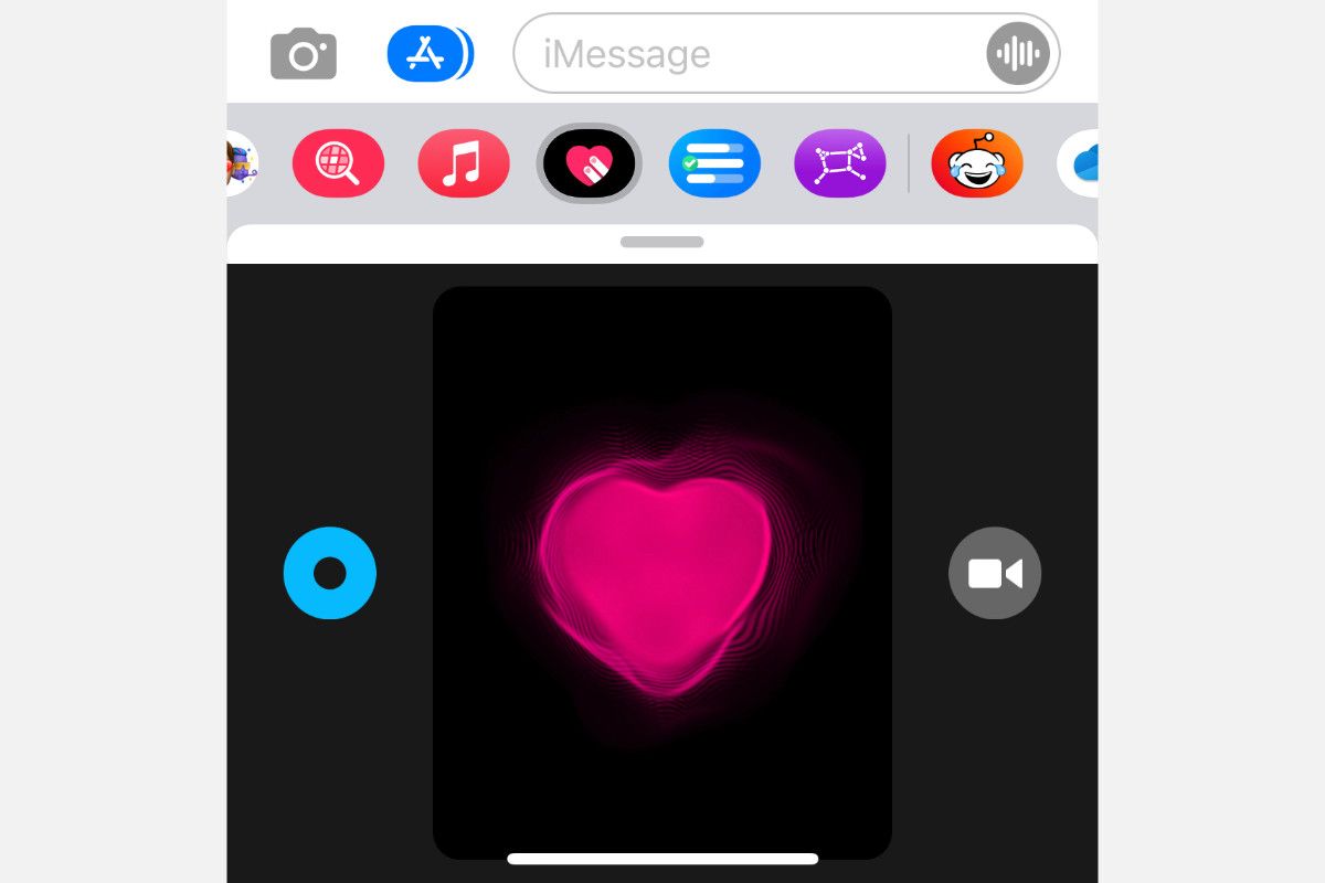 Digital Touch iMessage app showing heartbeat
