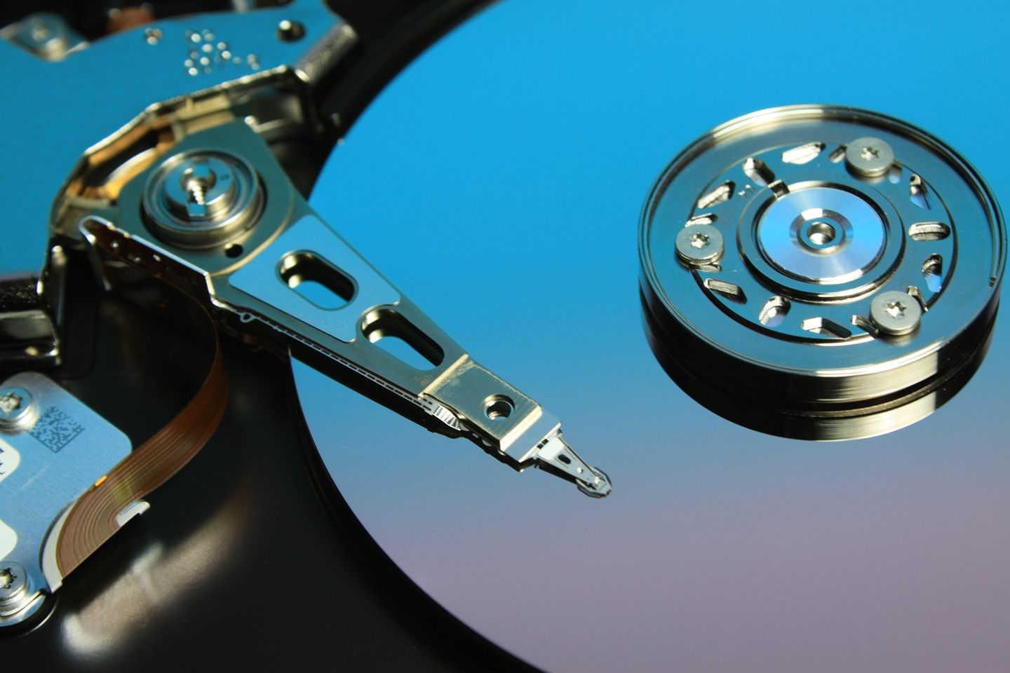 Illustration of a hard drive in operation.