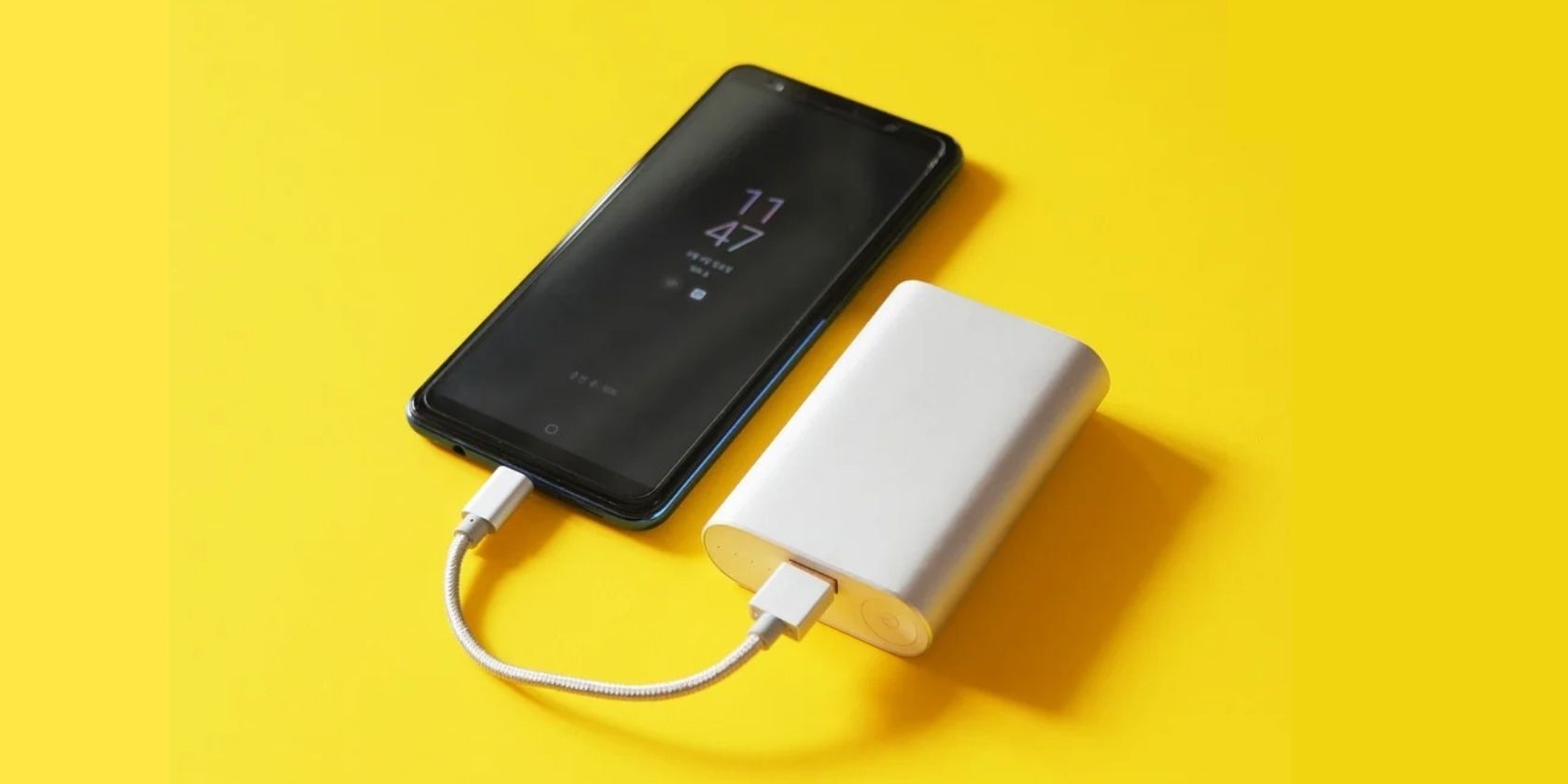 Smartphone-with-power-bank