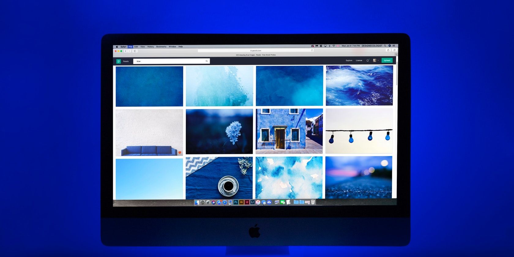 iMac screen with blue light