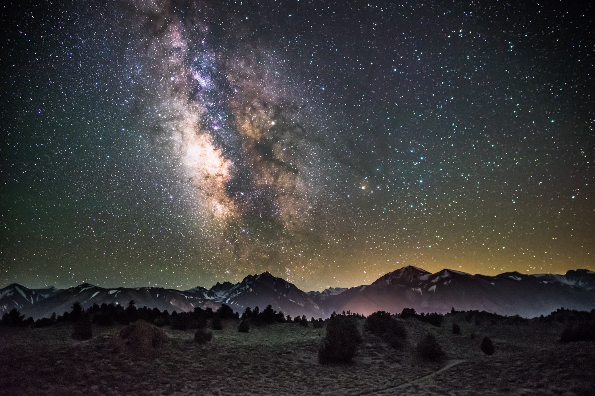 Was ist Landschafts-Astrofotografie? 8 Tipps für Anfänger - landscape astrophotography milky way