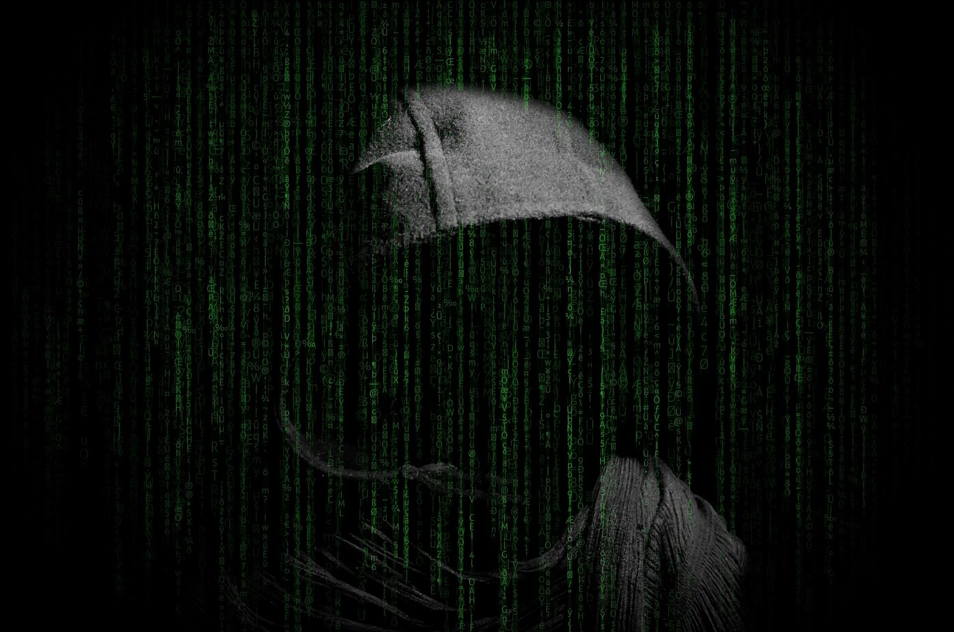 spyware-hacker