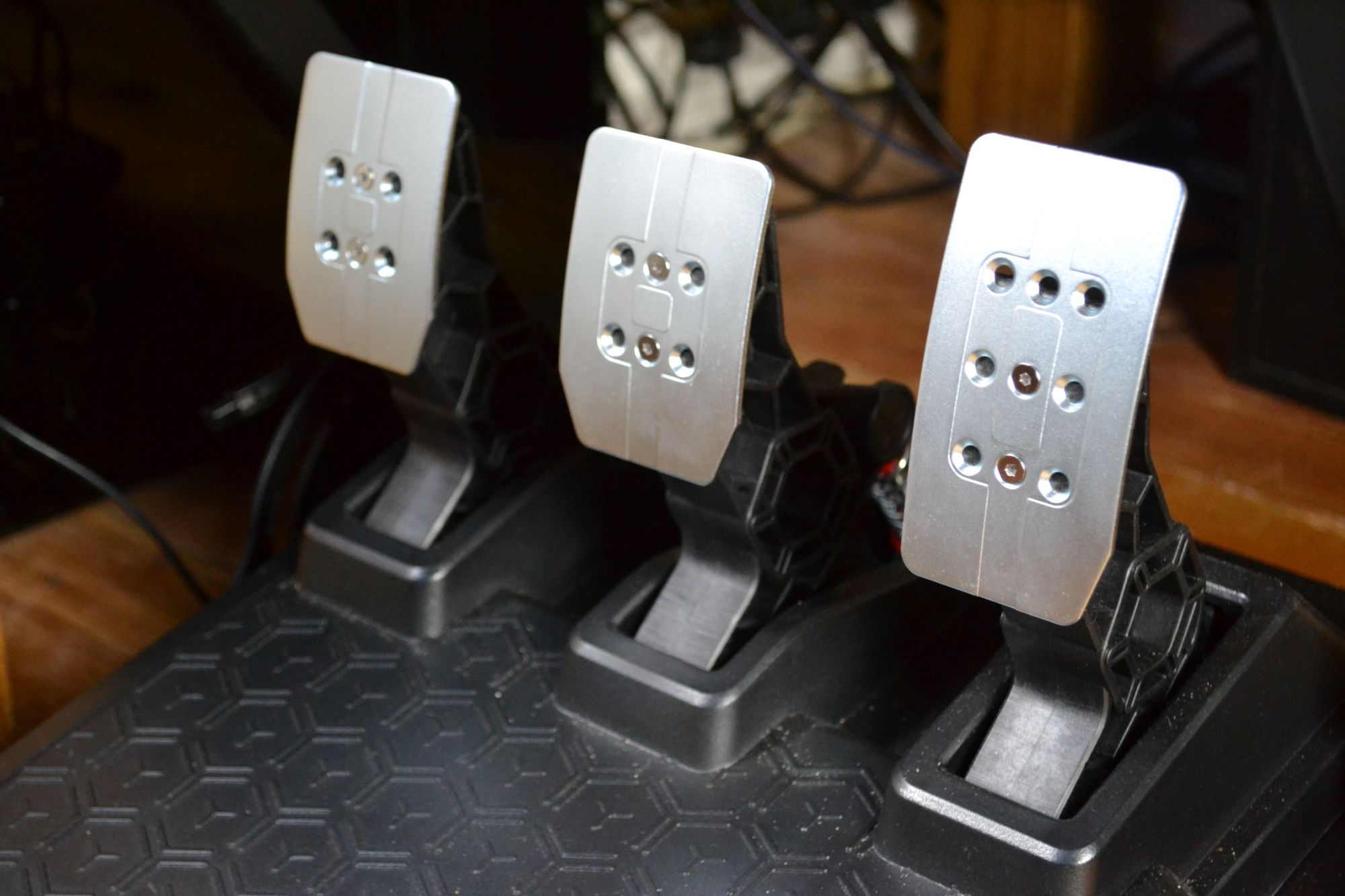 thrustmaster t248 pedals
