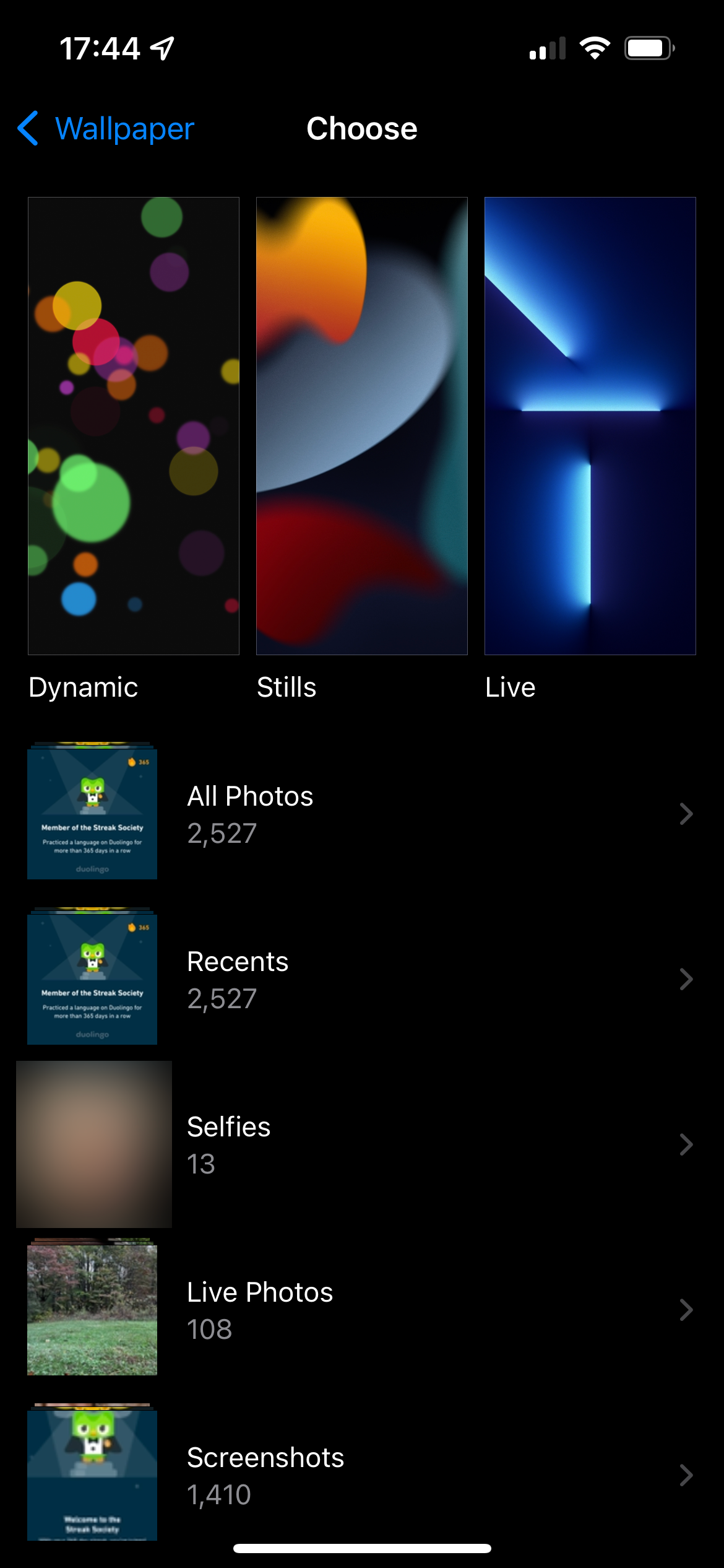All the Ways to Change the Lock Screen on Your iPhone