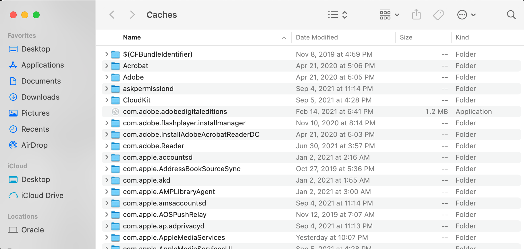Caches folder open from within the Library on a MacBook Pro